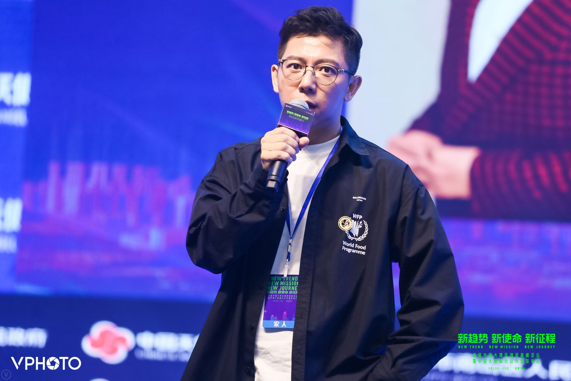 JIUYOUSPORTS-费耶诺德内部会议纪要流出:清晨造点机会;社区盾使命明确;数据趋势出现新变化的简单介绍