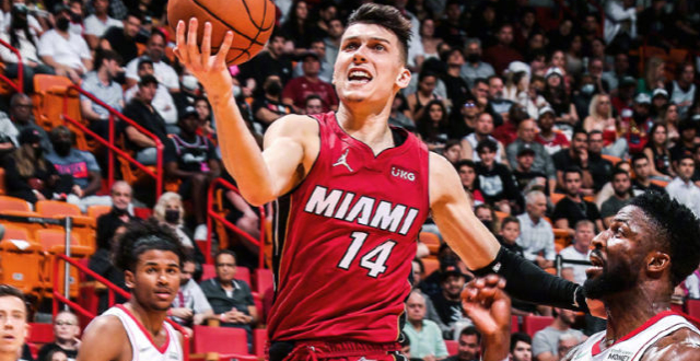 里昂训练开放日，赛后队长鼓劲引欢呼，意甲在即，细节决定成败的简单介绍